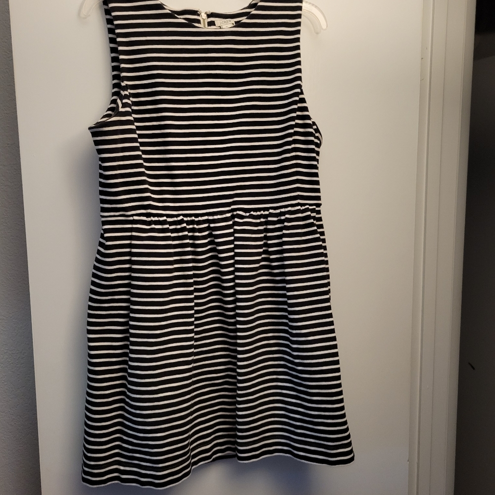 Mini dress with pockets